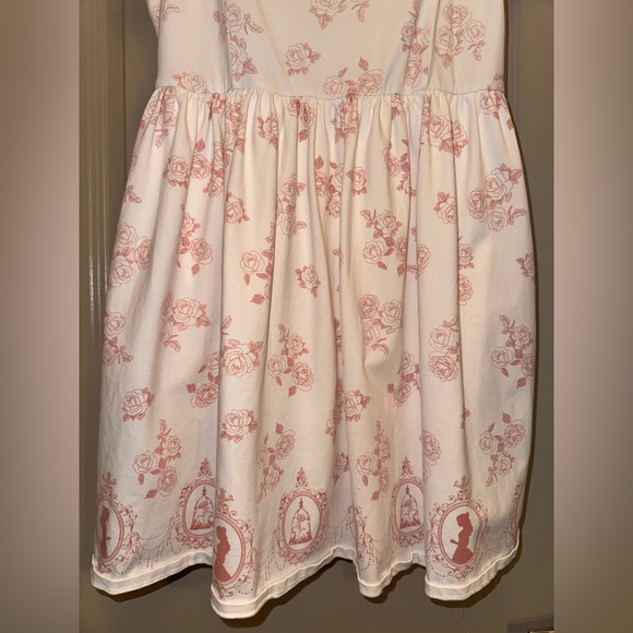 Disney Beauty and the Beast Icons Cold Shoulder Dress XXL - Picture 5 of 15